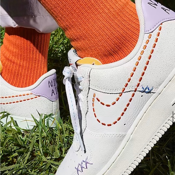 Nike Air Force 1 ‘07 SE NIB Women’s Size 7.5 - Picture 5 of 13